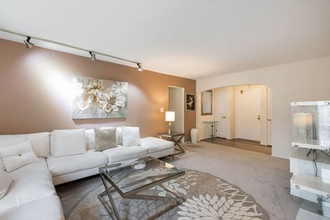 Tiny photo for 150 LAKE Boulevard #120, Buffalo Grove, IL 60089 (MLS # 12541954)