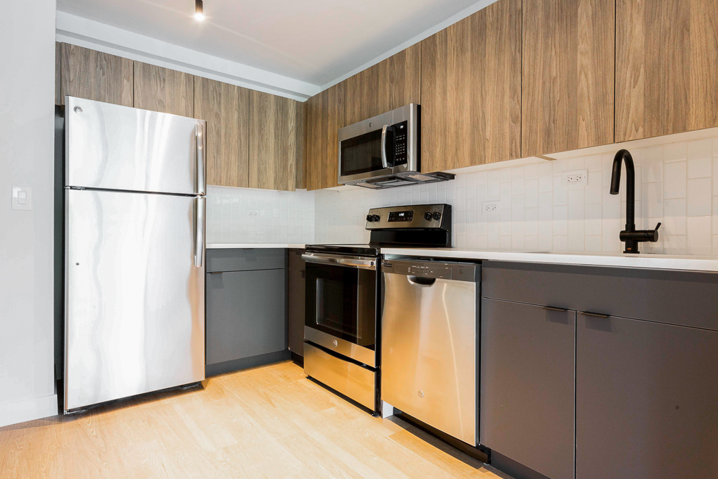 1850 N Clark Street 205