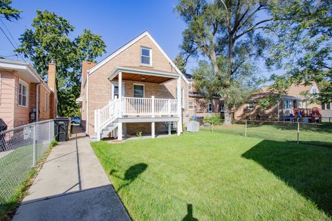 Tiny photo for 6505 N Nordica Avenue, Chicago, IL 60631 (MLS # 12475347)