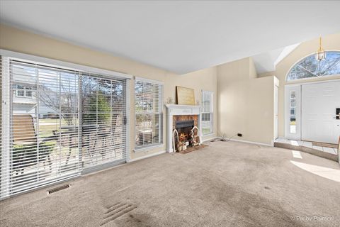 Tiny photo for 620 Stone Brook Court, Elk Grove Village, IL 60007 (MLS # 12592639)