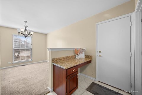 Tiny photo for 620 Stone Brook Court, Elk Grove Village, IL 60007 (MLS # 12592639)