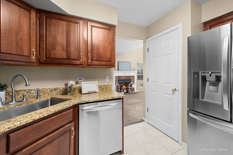 Tiny photo for 620 Stone Brook Court, Elk Grove Village, IL 60007 (MLS # 12592639)