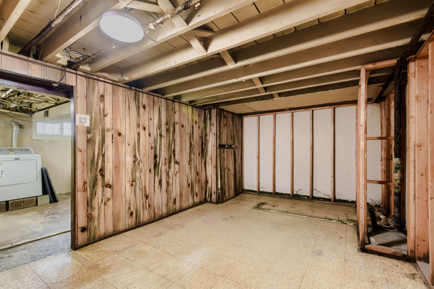 6361 S Lockwood Avenue