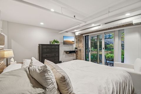 Tiny photo for 601 Linden Place #121, Evanston, IL 60202 (MLS # 12552347)