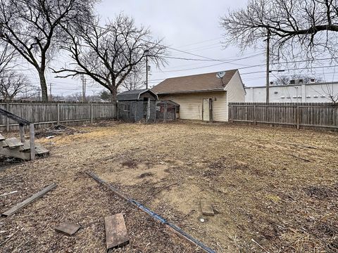 Tiny photo for 1640 W 3rd Street, Davenport, IA 52802 (MLS # 12587401)