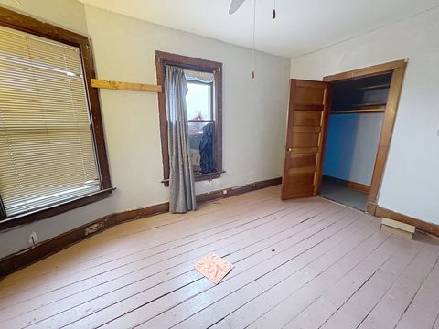 Tiny photo for 1640 W 3rd Street, Davenport, IA 52802 (MLS # 12587401)