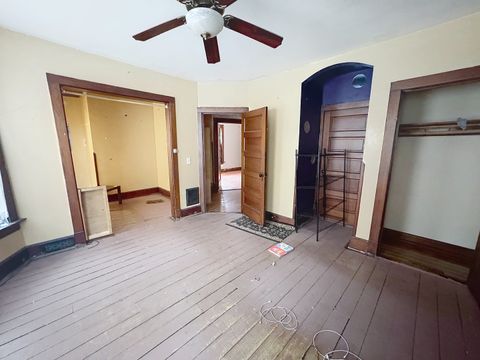 Tiny photo for 1640 W 3rd Street, Davenport, IA 52802 (MLS # 12587401)