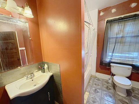 Tiny photo for 1640 W 3rd Street, Davenport, IA 52802 (MLS # 12587401)