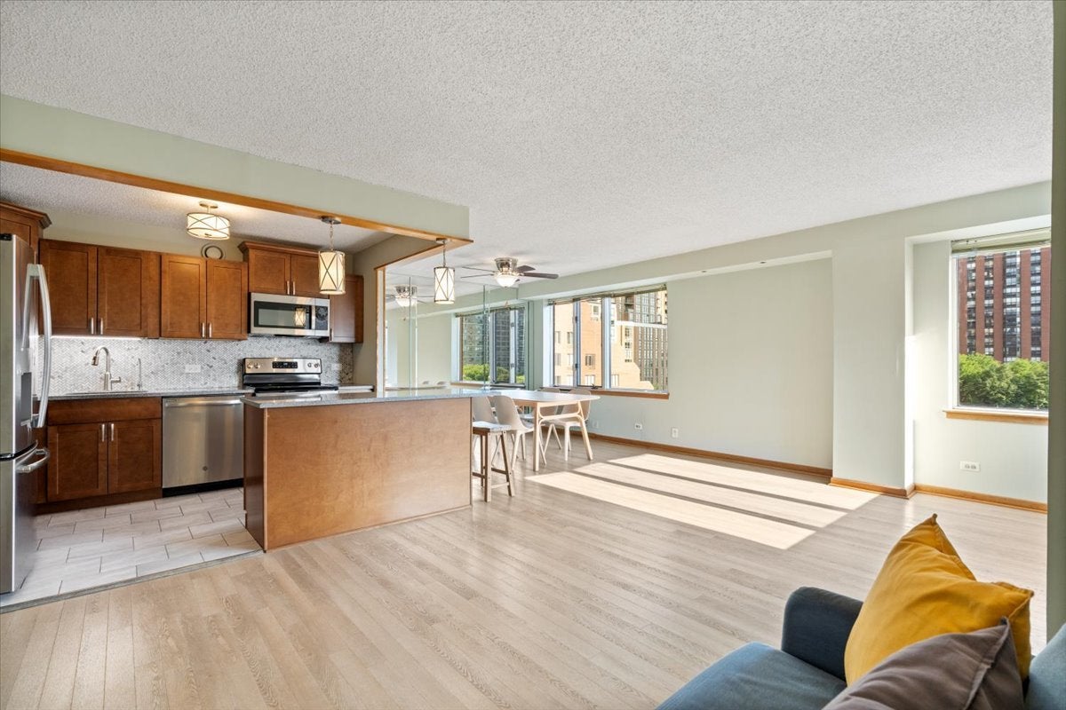 801 S PLYMOUTH Court 620