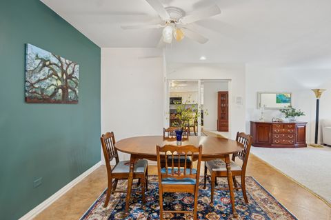 Tiny photo for 820 E Old Willow Road #214, Prospect Heights, IL 60070 (MLS # 12509943)