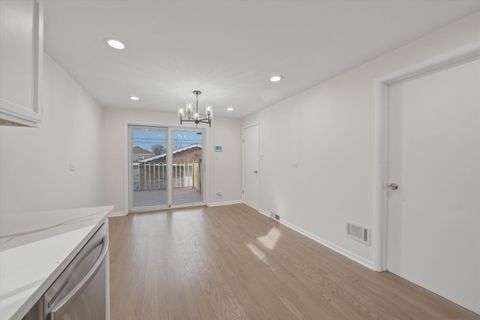 Tiny photo for 5820 S NARRAGANSETT Avenue, Chicago, IL 60638 (MLS # 12574167)