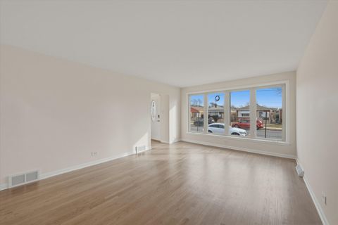 Tiny photo for 5820 S NARRAGANSETT Avenue, Chicago, IL 60638 (MLS # 12574167)