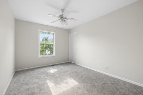 Tiny photo for 283 Meadowview Lane, Aurora, IL 60502 (MLS # 12695822)