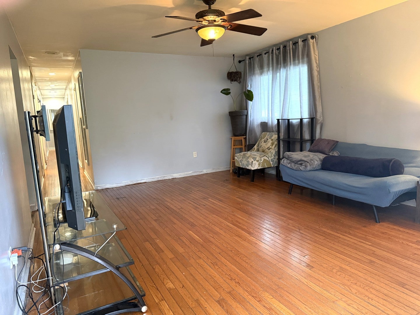 150 E Fremont Street