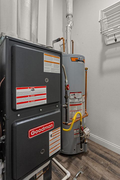 Tiny photo for 2510 N Fairfield Drive, Urbana, IL 61802 (MLS # 12427070)