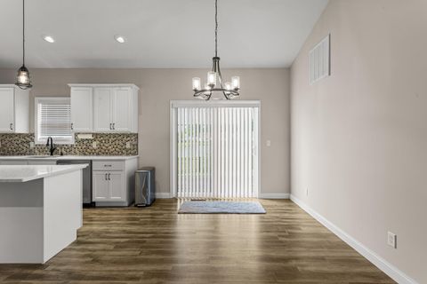 Tiny photo for 2510 N Fairfield Drive, Urbana, IL 61802 (MLS # 12427070)