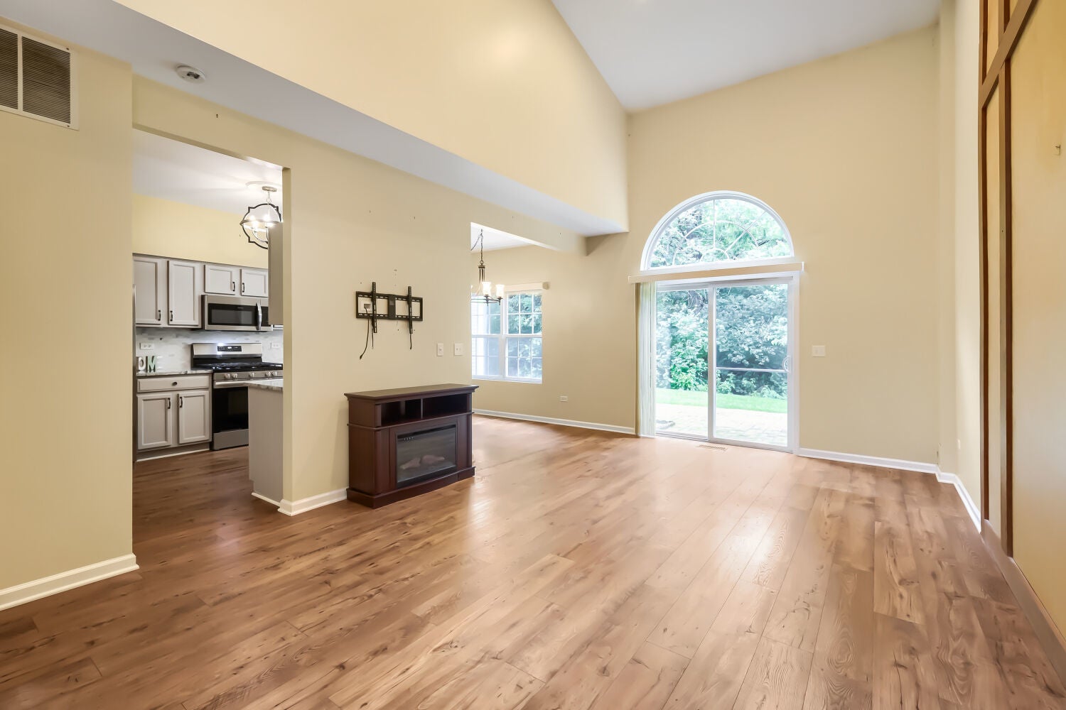 4157 Oak Tree Lane