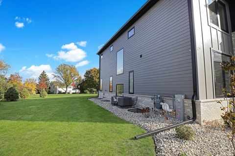 Tiny photo for 23277 ENCLAVE Lane, Lake Barrington, IL 60010 (MLS # 12508016)