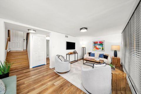 Tiny photo for 1452 E Park Place, Chicago, IL 60637 (MLS # 12476136)