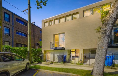 Tiny photo for 1452 E Park Place, Chicago, IL 60637 (MLS # 12476136)