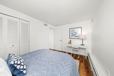 Tiny photo for 1452 E Park Place, Chicago, IL 60637 (MLS # 12476136)