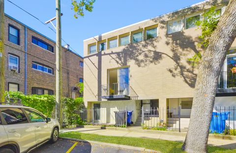 Photo of 1452 E Park Place, Chicago, IL 60637 (MLS # 12476136)