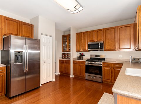 Tiny photo for 719 Eagle Brook Lane, Naperville, IL 60565 (MLS # 12547238)
