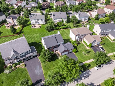 Tiny photo for 719 Eagle Brook Lane, Naperville, IL 60565 (MLS # 12547238)