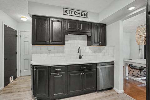 Tiny photo for 1705 88th Avenue W, Rock Island, IL 61201 (MLS # 12686884)