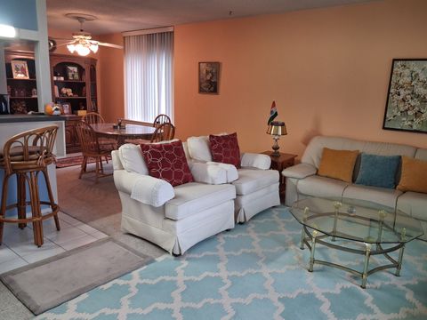 Tiny photo for 9701 N Dee Road #6M, Niles, IL 60714 (MLS # 12573251)