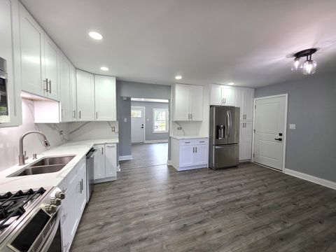 Tiny photo for 1712 Poplar Avenue, Hanover Park, IL 60133 (MLS # 12498497)