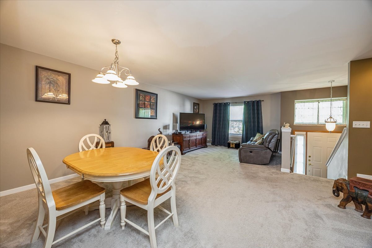 558 Lincoln Station Drive 558