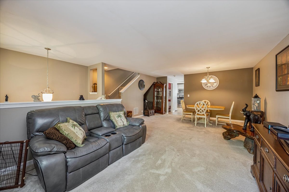 558 Lincoln Station Drive 558