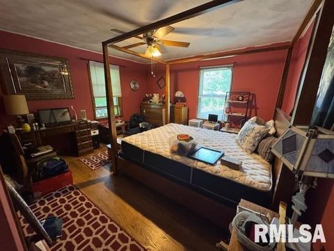 Tiny photo for 1214 S 12TH Street, Clinton, IA 52732 (MLS # QC4264581)