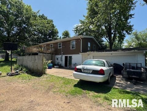 Tiny photo for 1214 S 12TH Street, Clinton, IA 52732 (MLS # QC4264581)
