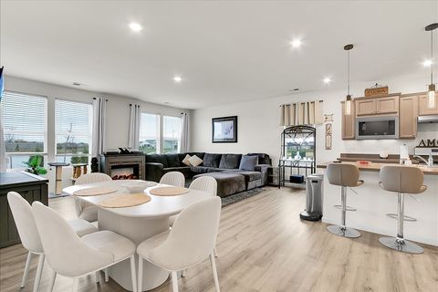 Tiny photo for 3243 Sweetgrass Circle, Aurora, IL 60503 (MLS # 12616831)