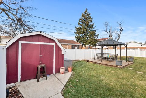 Tiny photo for 15206 S Ingleside Street, South Holland, IL 60473 (MLS # 12550825)