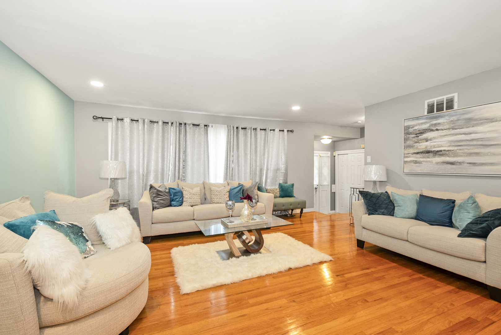 15206 S Ingleside Street