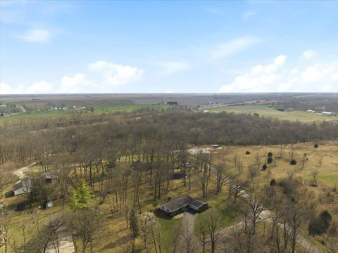 Tiny photo for 112 Peine Drive, Lexington, IL 61753 (MLS # 12605381)