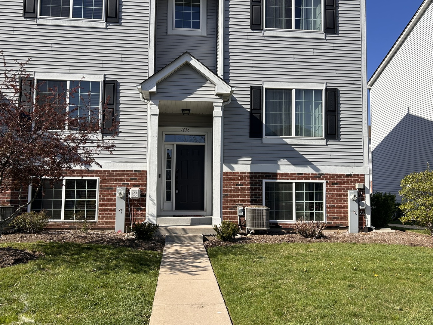 View Montgomery, IL 60538 townhome