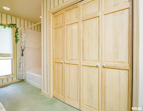 Tiny photo for 102 Lost Hollow Dr Drive, Salem, IL 62881 (MLS # EB459000)