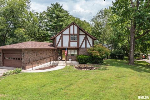 Photo of 102 Lost Hollow Drive, Salem, IL 62881 (MLS # EB459000)