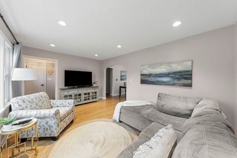 Tiny photo for 218 S Fairfield Avenue, Lombard, IL 60148 (MLS # 12613247)