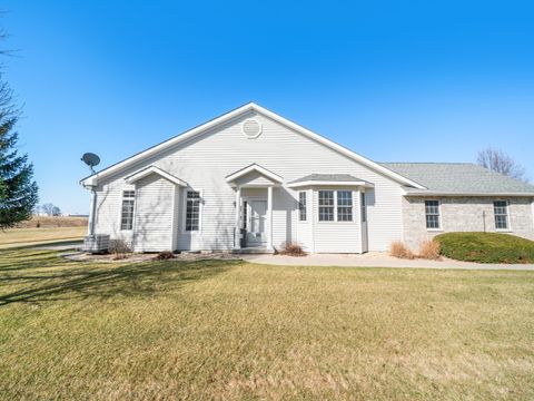 Tiny photo for 340 Manning Drive, DeKalb, IL 60115 (MLS # 12585496)