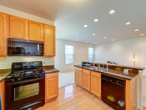 Tiny photo for 1916 Cobblestone Drive, Carpentersville, IL 60110 (MLS # 12667691)