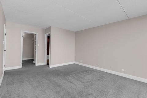 Tiny photo for 2005 S Finley Road #905, Lombard, IL 60148 (MLS # 12754143)