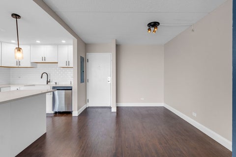 Tiny photo for 2005 S Finley Road #905, Lombard, IL 60148 (MLS # 12754143)