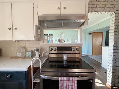 Tiny photo for 210 HILLTOP Court, Milan, IL 61264 (MLS # QC4269198)