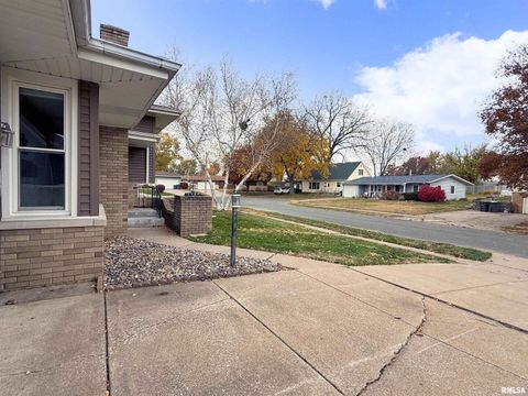 Tiny photo for 210 HILLTOP Court, Milan, IL 61264 (MLS # QC4269198)