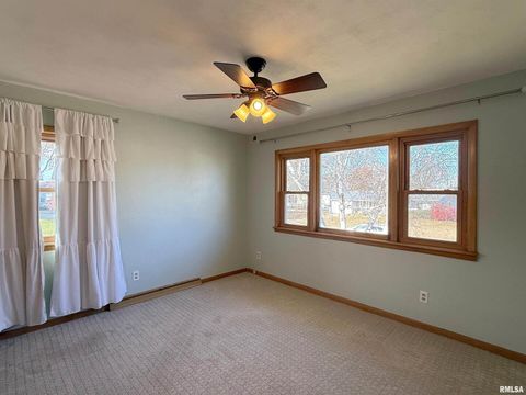 Tiny photo for 210 HILLTOP Court, Milan, IL 61264 (MLS # QC4269198)